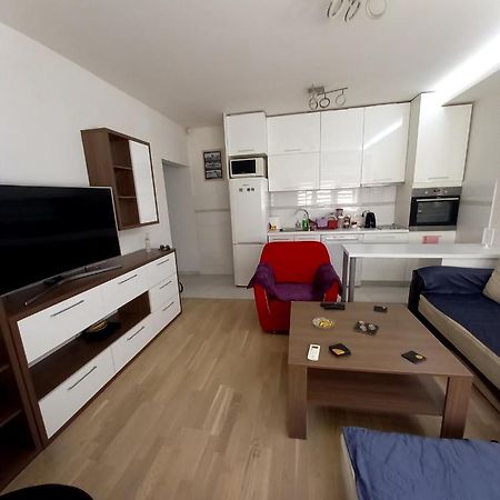 Skopje Contemporary Apartment Екстериор снимка